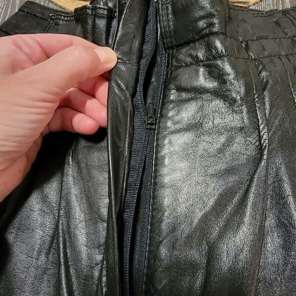 Vtg 80's Toffs Pleated Leather Pants High Waisted size 4P - Picture 7 of 7